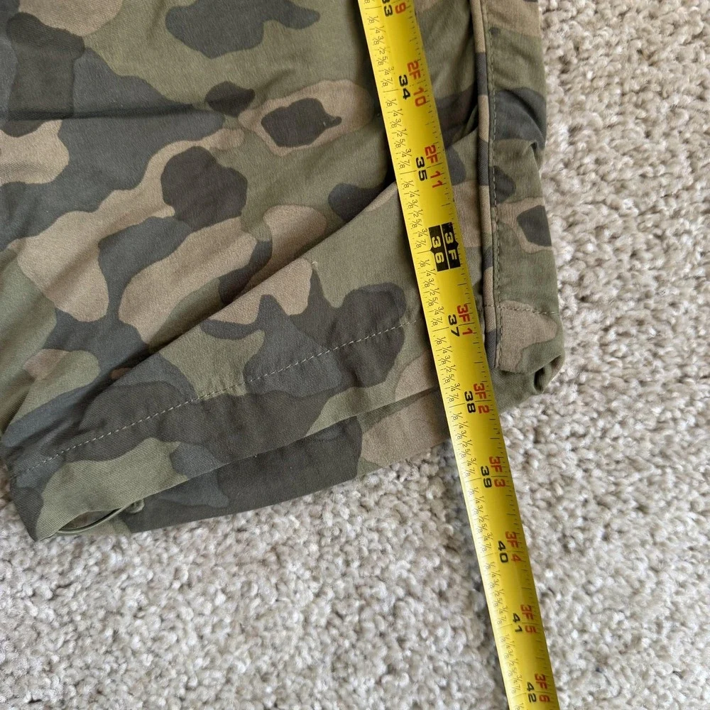 The North Face Jogger Pants Mens Large Green Camo Woven Elastic Waist Pockets